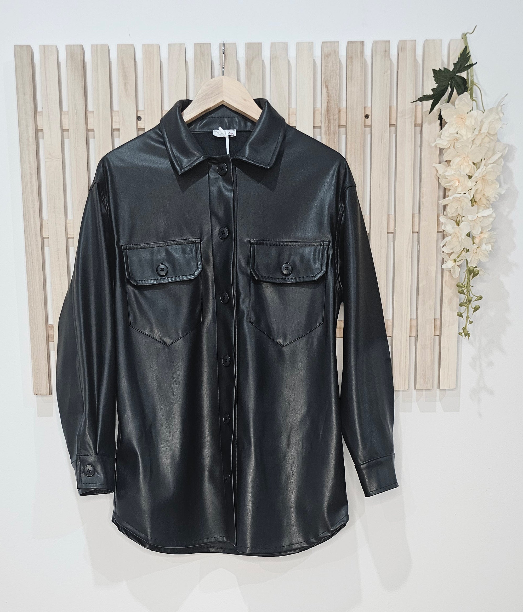 ΠΟΥΚΑΜΙΣΟ ΔΕΡΜΑΤΙΝΗΣ