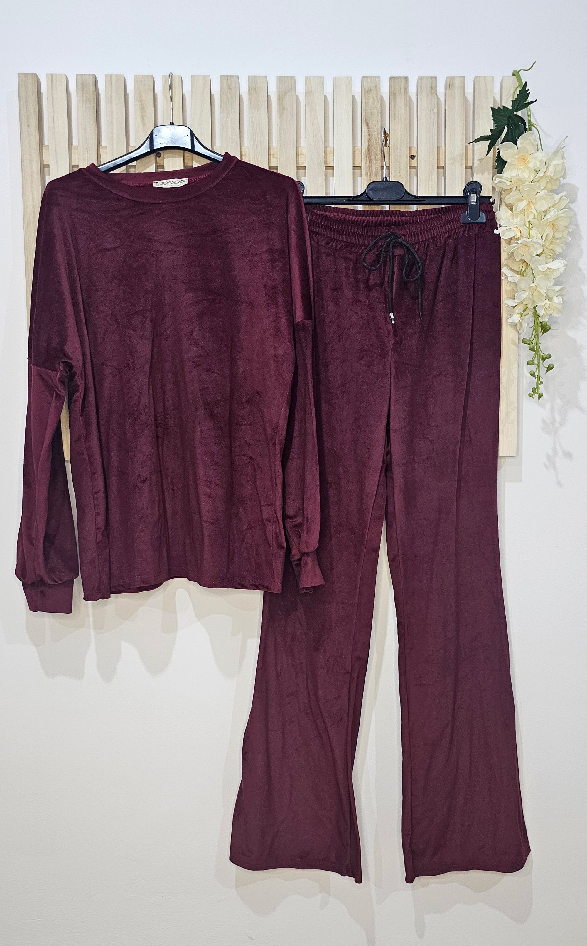 ΦΟΡΜΕΣ ΒΕΛΟΥΤΕ PLUS SIZE