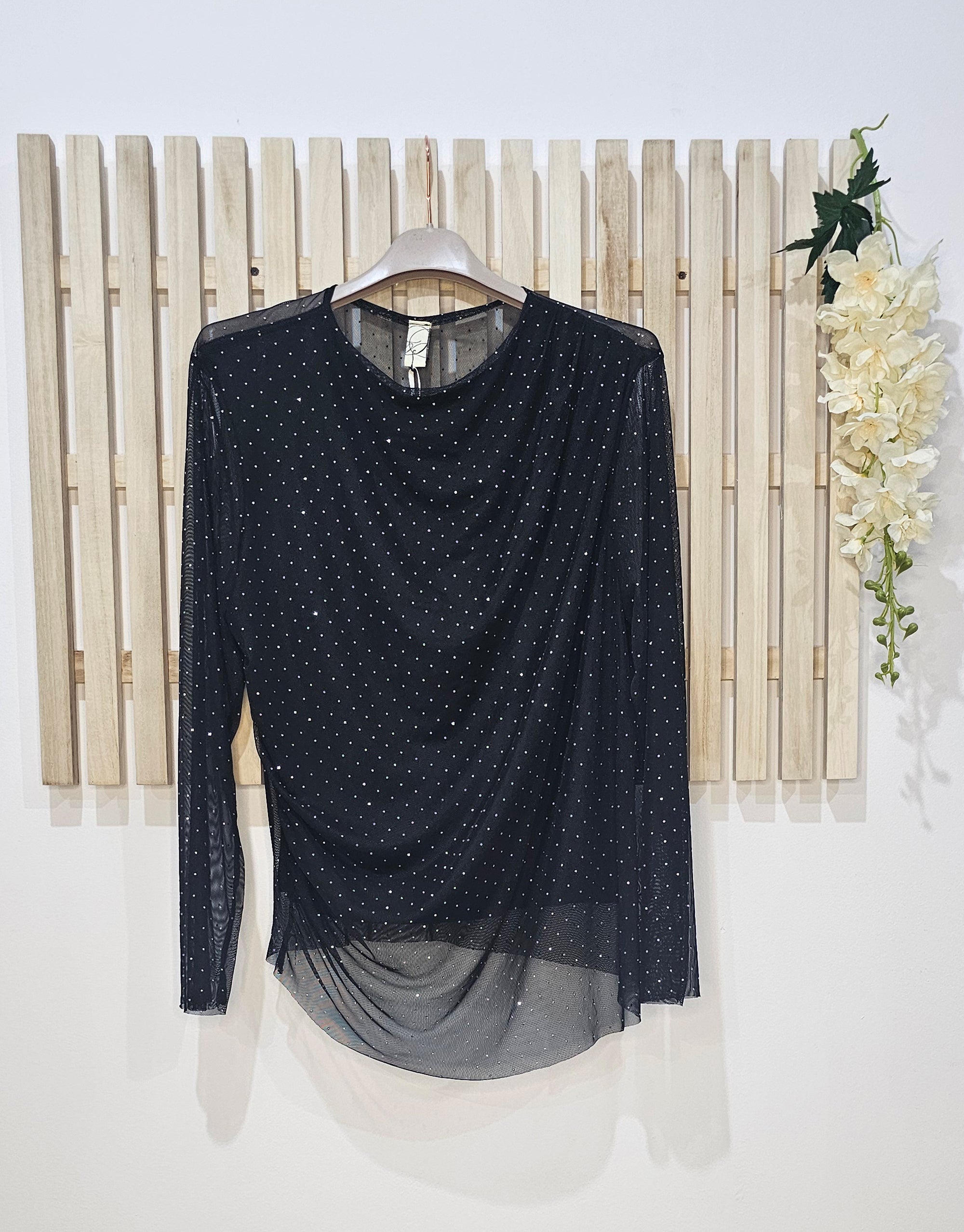 ΜΠΛΟΥΖΑ ΜΕ ΣΤΡΑΣ